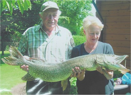 120cm Hecht